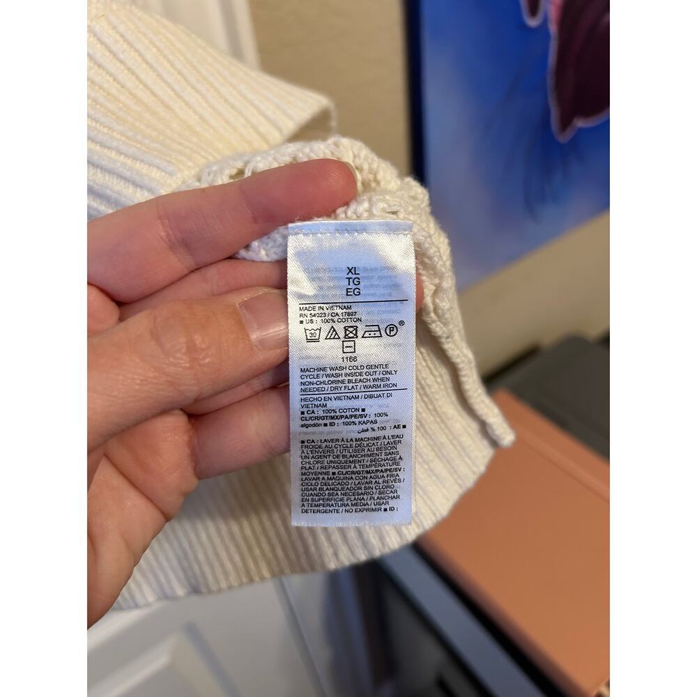 Old Navy Crochet Size XL Tank - Picture 4 of 4